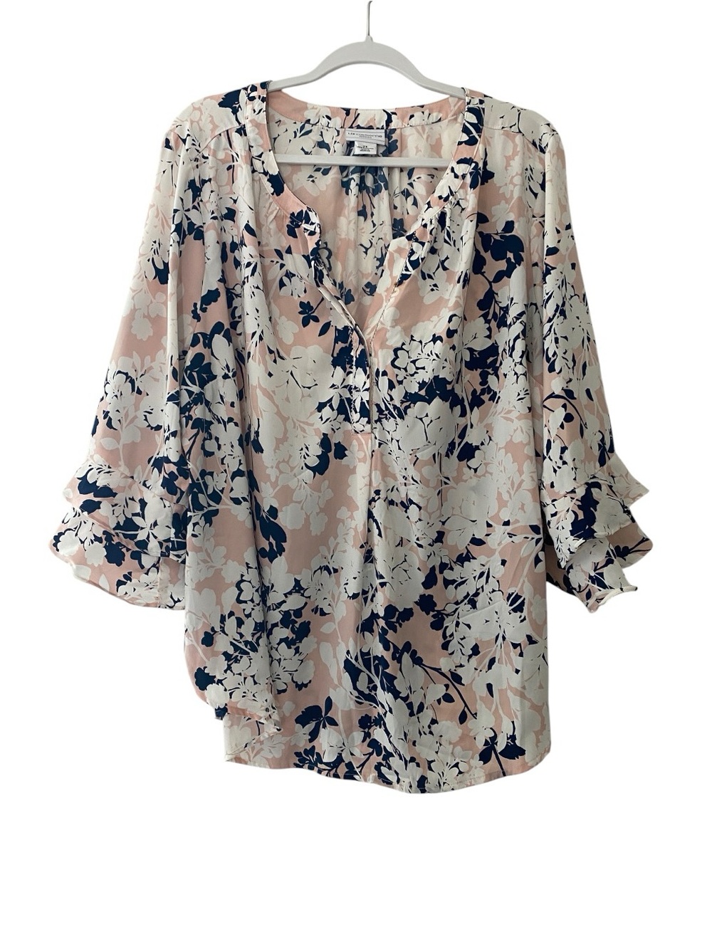 Liz Claiborne Floral Ruffle Sleeve V-Neck Top - Blush Pink Navy 2X